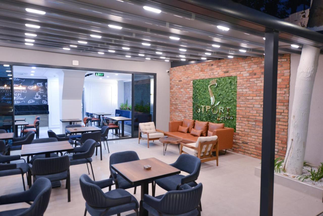 Istport Garden Hotels Arnavutkoy 외부 사진 The interior of the restaurant
